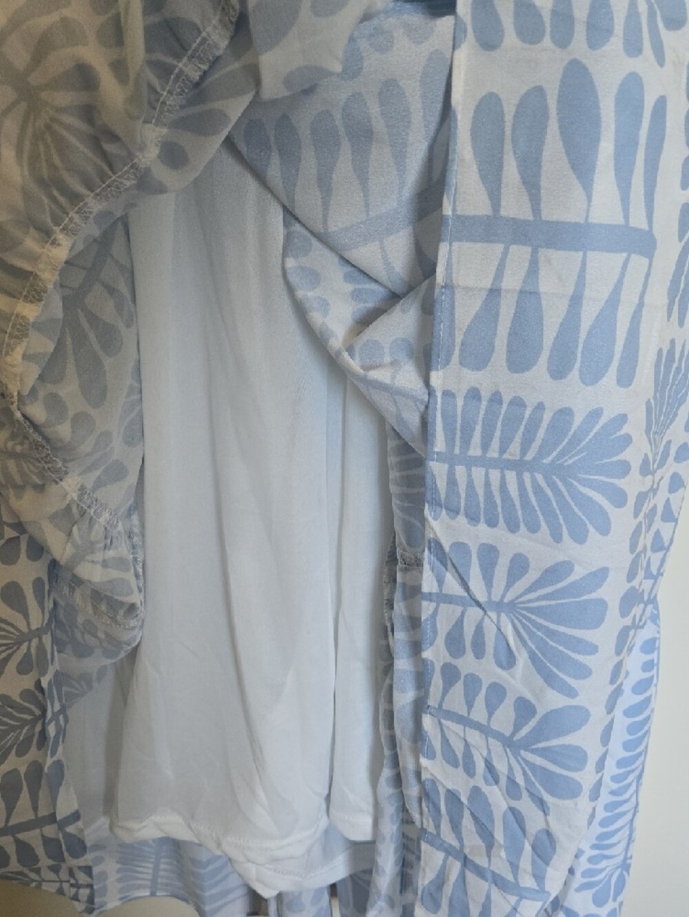 Balti Born Blue White Maxi Dress Floral Flutter Sleeves Tiered Smocked M Coastal - Picture 5 of 6